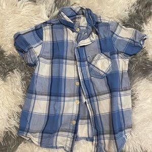 Arizona XXS 4/5 button down blue and white plaid short sleeve shirt